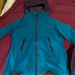 Mountain Hardwear goretex rain jacket new s